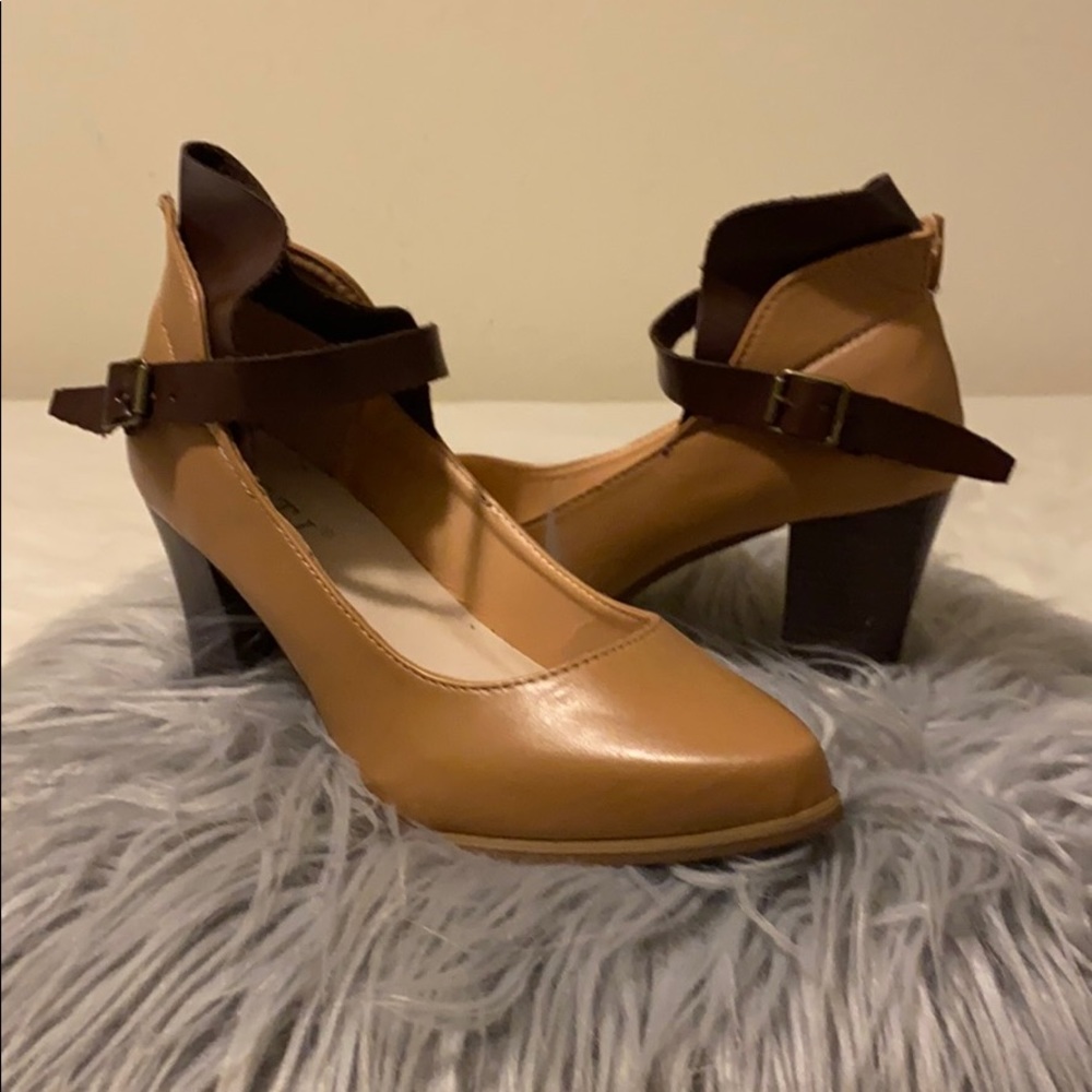 Brown pumps